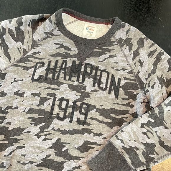 Champion + Todd Snyder Camo Sweatshirt - Picture 7 of 7